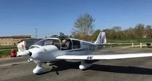 Avion 4 places OCEANAIR aerodrome revel