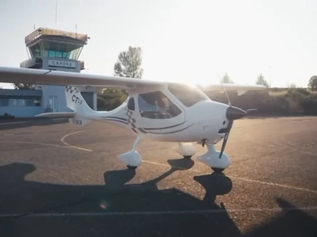  Aérodrome de Montauban Morin-Védrines ctls