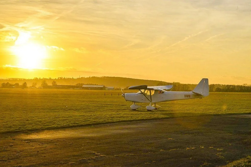  Aérodrome de Meaux-Esbly coucher soleil