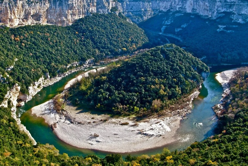  Aérodrome de Nîmes Courbessac  ardeche
