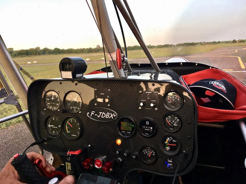  Aérodrome de Figeac Livernon  cockpit
