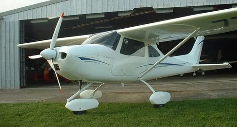 machine prévu pour effectuer votre vol (77) Aérodrome de Meaux-Esbly (77) Aérodrome de Meaux-Esbly