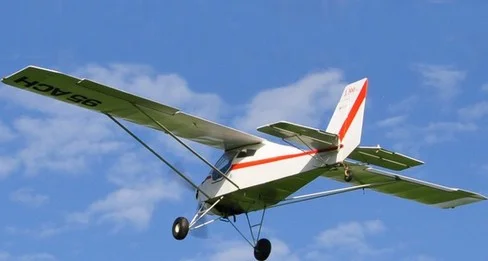 (78) Base Ulm de Thoiry avion ultra leger SAUPER J300